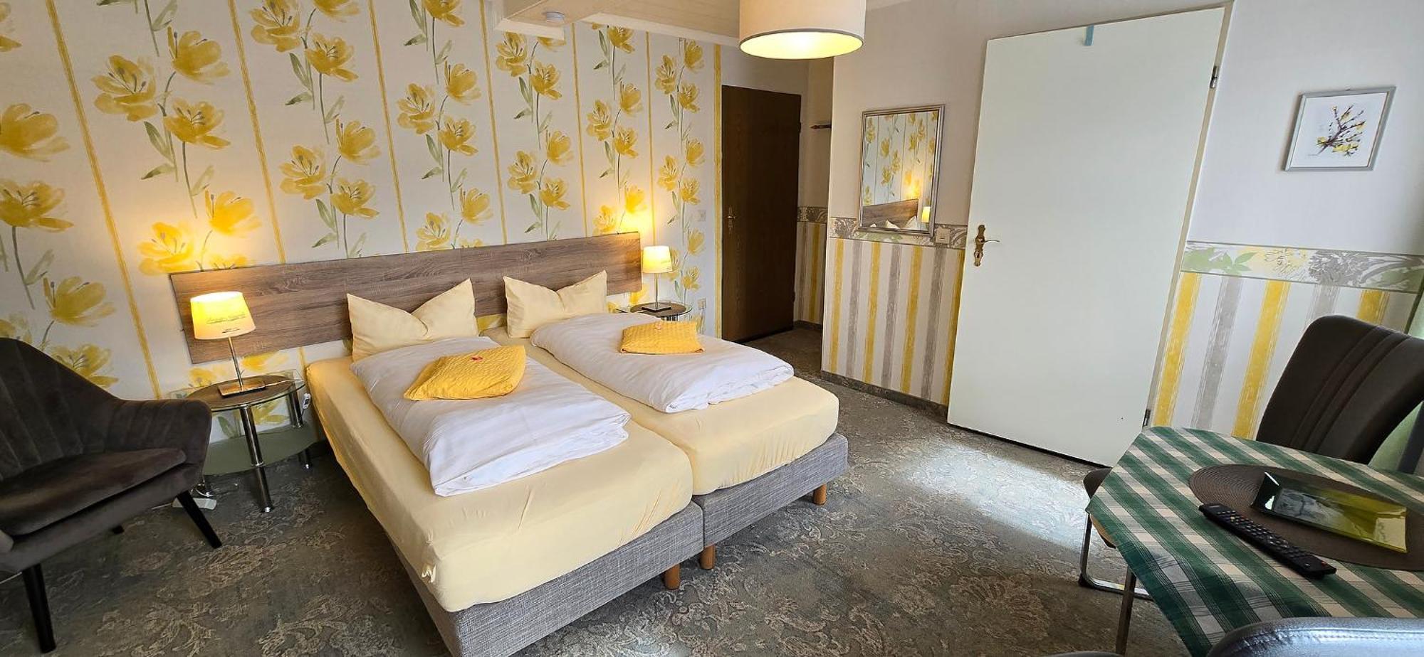 Haus Jutta Hotel Goessweinstein Buitenkant foto