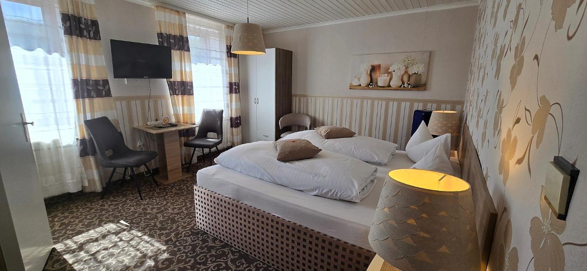 Haus Jutta Hotel Goessweinstein Buitenkant foto
