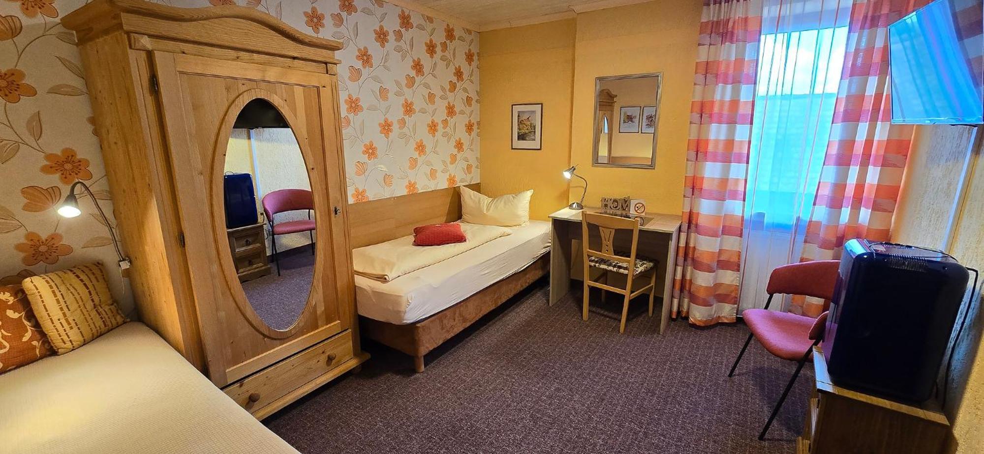 Haus Jutta Hotel Goessweinstein Buitenkant foto