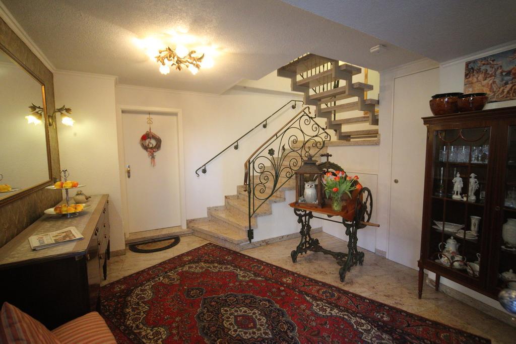 Haus Jutta Hotel Goessweinstein Buitenkant foto