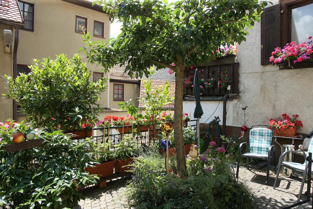 Haus Jutta Hotel Goessweinstein Buitenkant foto