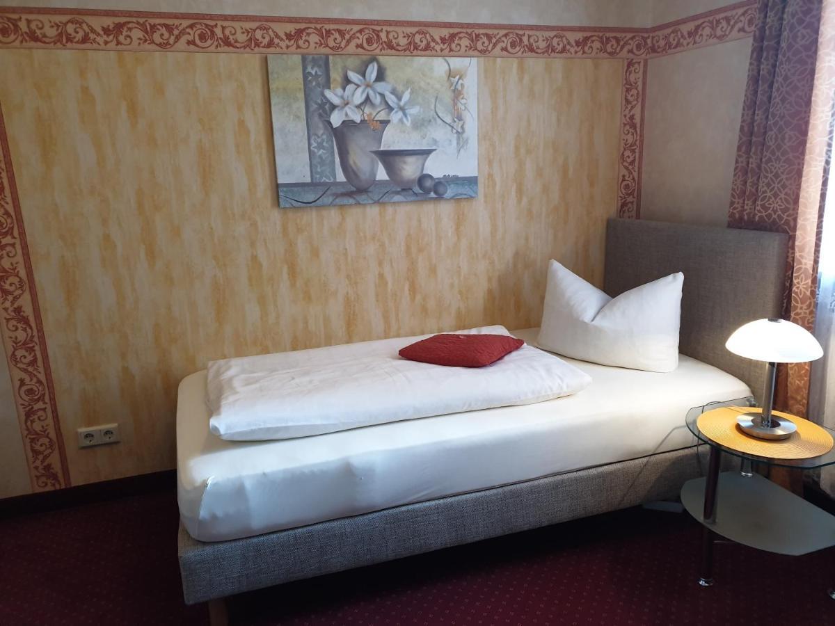 Haus Jutta Hotel Goessweinstein Buitenkant foto